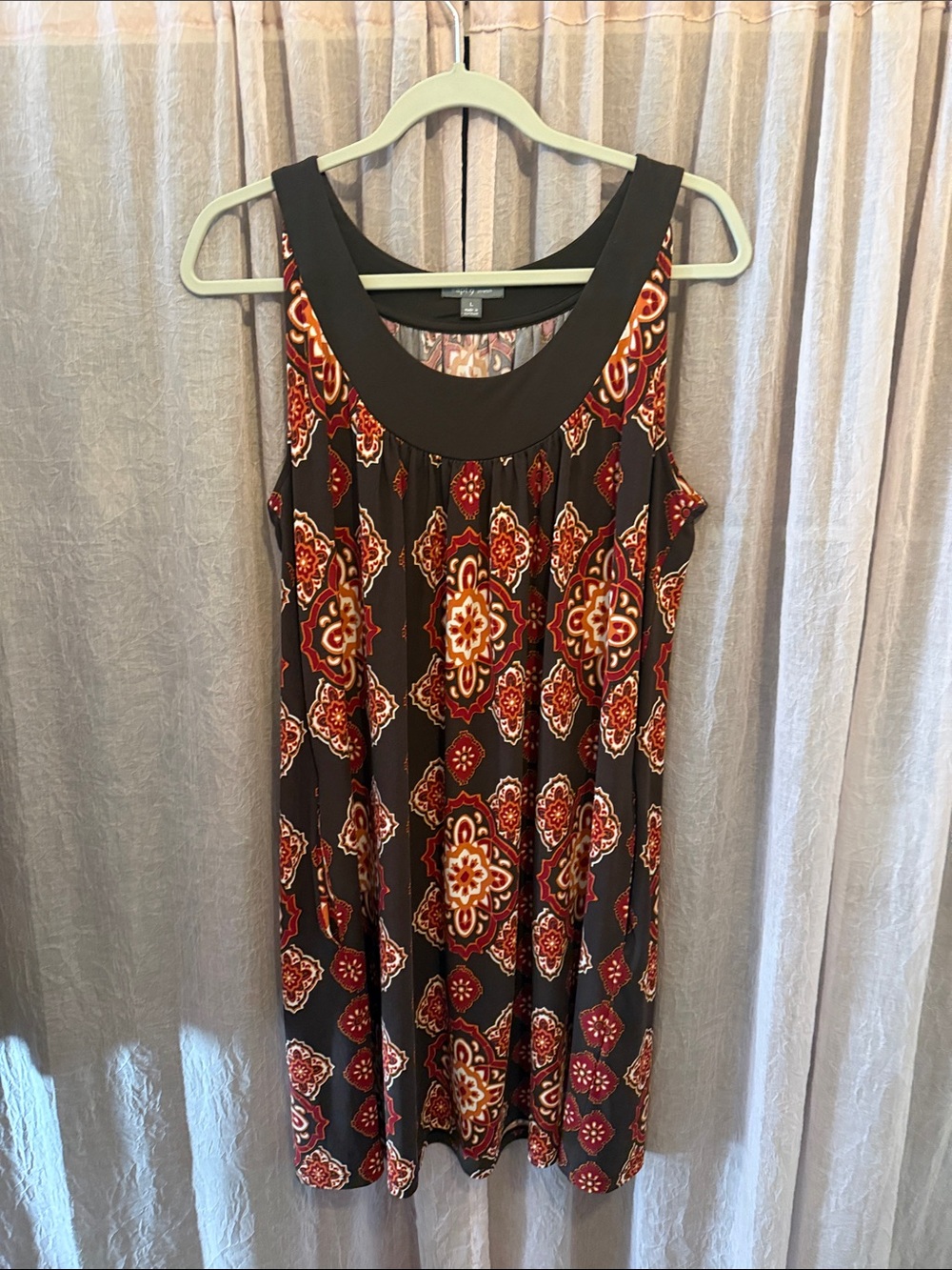 Apt. 9 Black Sleeveless Midi Dress with Red and Cream Medallion Print